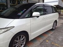 estima slide door left.JPG