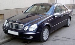 Mercedes_W211_front_20080131.jpg