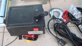 Winch 12,000 lbs wireless remote model 34148 (3).JPG
