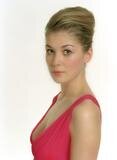 th_79b_RosamundPike_LR01.jpg