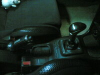 MOMO Gearknob+handbrake(carbon).jpg