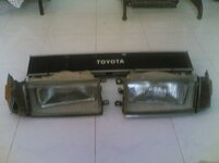 Head lamp n grill 8V.jpg