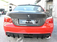 e60 carbon trunk.jpg