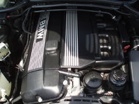 325i_800_engine.jpg