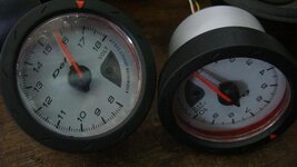 Defi White Face 52mm -4.JPG